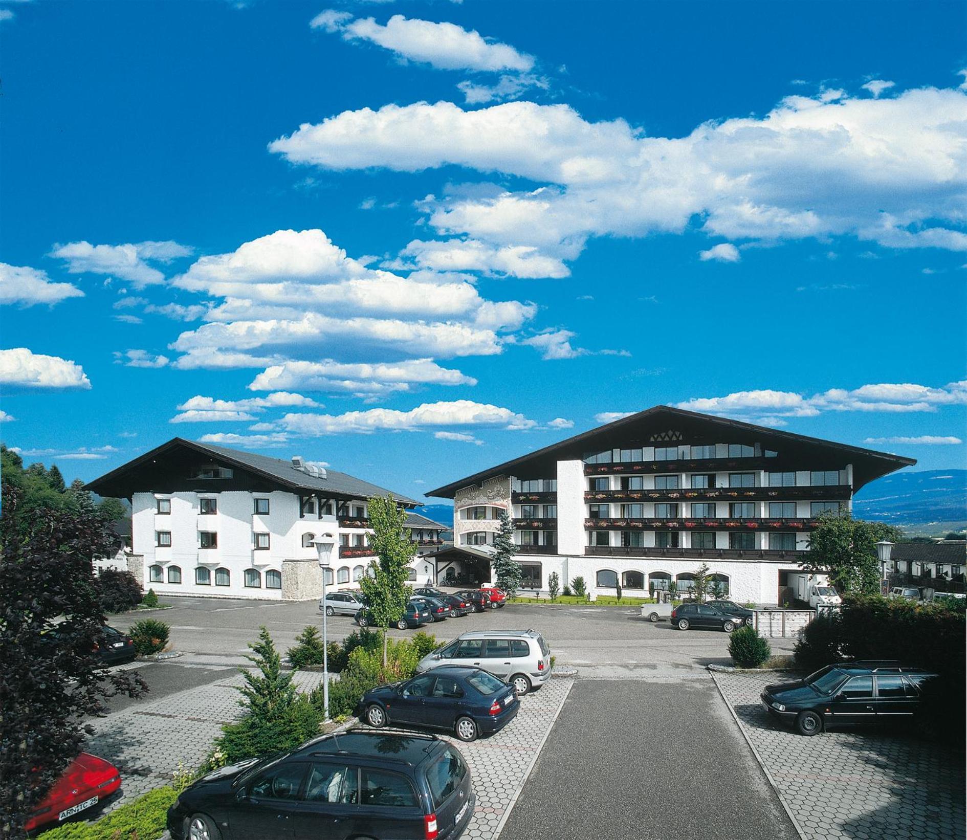 Hotel Lohninger-Schober Санкт-Георген-им-Аттергау Экстерьер фото