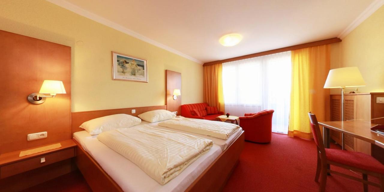 Hotel Lohninger-Schober Санкт-Георген-им-Аттергау Номер фото
